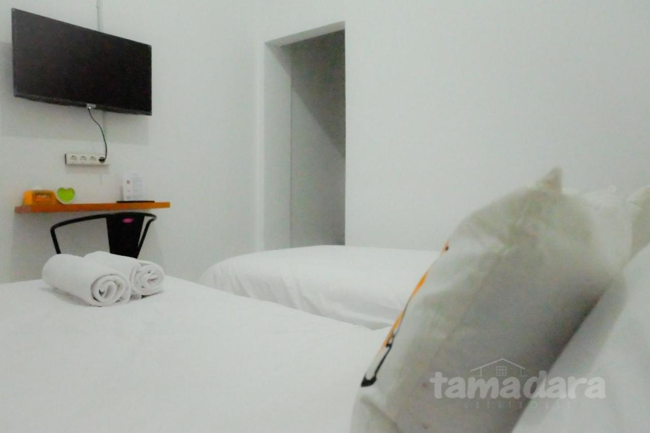 Tamadara Guesthouse Jogja Maguwo Eksteriør billede